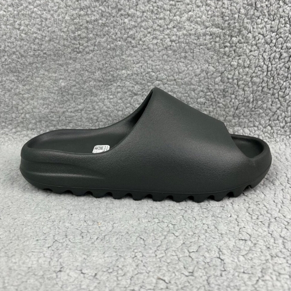 Adidas Yeezy Slide Onyx (Black) | Size 6 | Brand New (No Box) - Picture 3 of 5